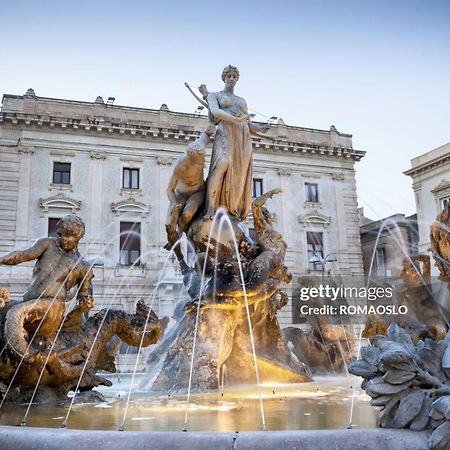 Residenza Giuseppina Villa Syracuse ภายนอก รูปภาพ